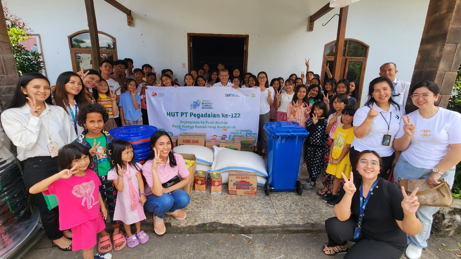 Peringati HUT ke-122, PT Pegadaian Kanwil V Manado Berikan Bantuan ke Panti Asuhan