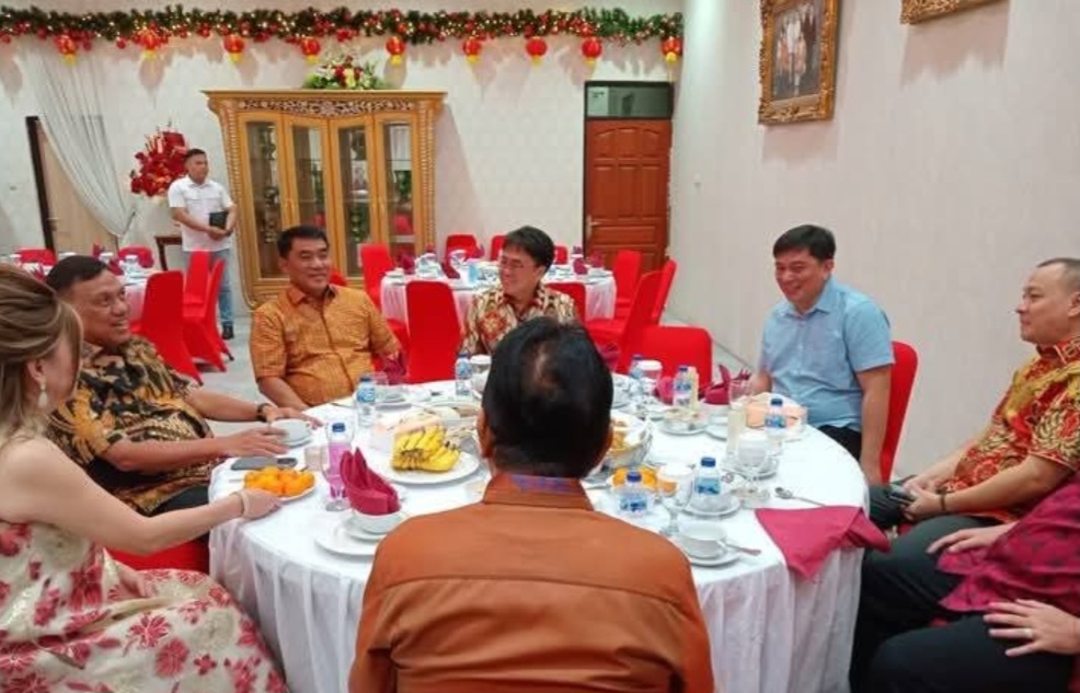 Momentum Imlek, Gubernur Olly dan Gubernur Terpilih YSK, Pasiar ke Wali Kota Manado Andrei Angouw