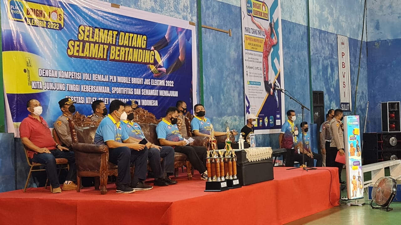 Kapolda Sulut Resmi Buka Kompetisi Voli Remaja PLN Mobile BJE 2022