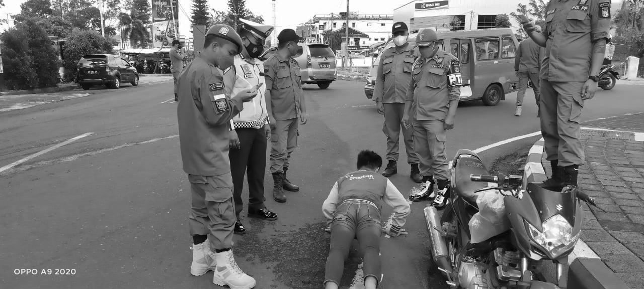 Polisi Ganjar Hukuman Bagi Pelanggar Prokes