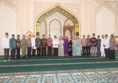 Wali Kota Caroll Resmikan Masjid Nurul Iman Kampung Jawa 