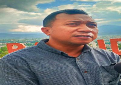 Laikun Minta DLH Pantau Kebersihan Laut Bunaken