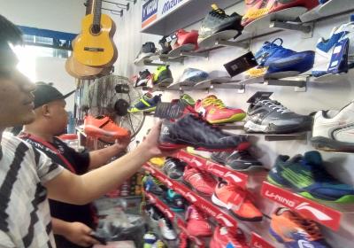 Butuh Sepatu Olahraga, Nyiur Sports Manado Terlengkap